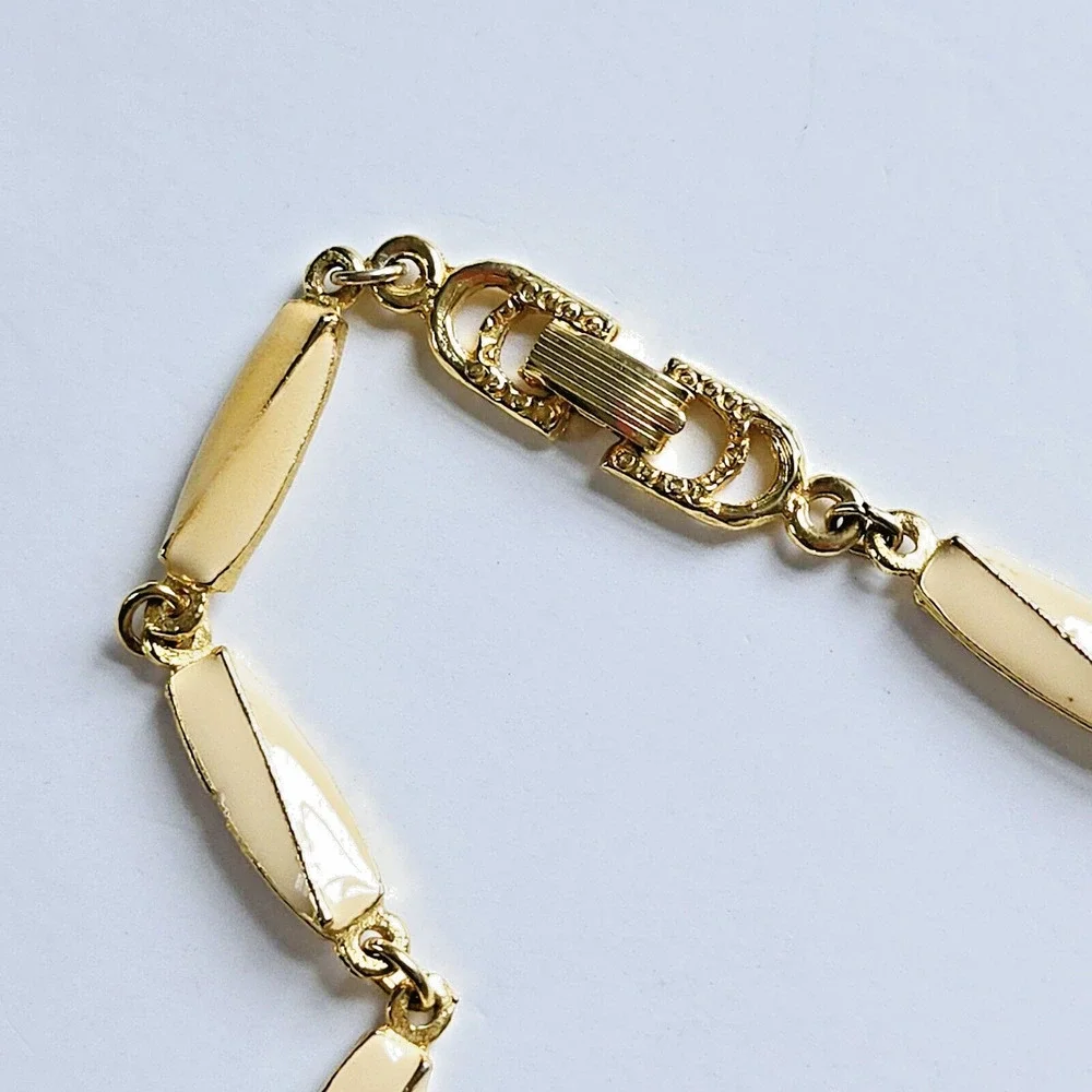 Vintage Choker Necklace Goldtone Cream Enamel Classic Midcentury Twee Coquette